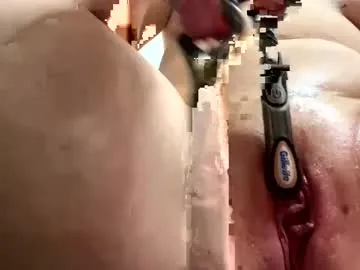 sassysquirtsmmm on Chaturbate 