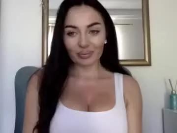 sensuallstella from Chaturbate