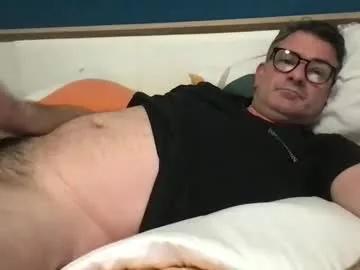 sesamechris92 from Chaturbate