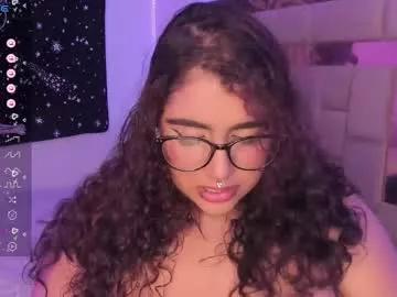 sheeylaroee from Chaturbate