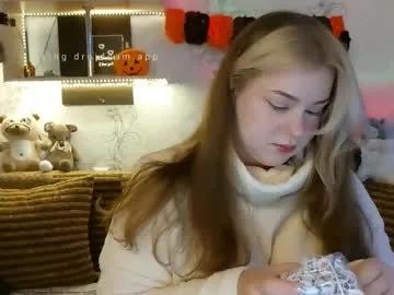 shylove_elina from Chaturbate is Freechat