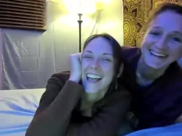 sillygirlsxx from Chaturbate