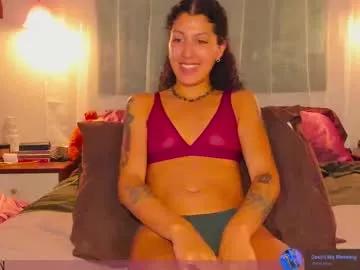 Sisivixen from Chaturbate