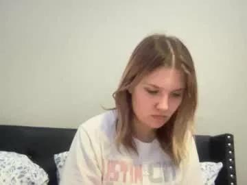 skiimaskabby from Chaturbate