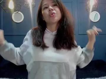 Skyy_bloom from Chaturbate
