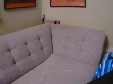 smoothnshowing from Chaturbate