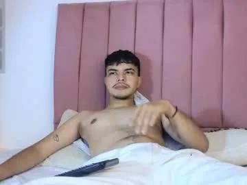 Snowlann from Chaturbate