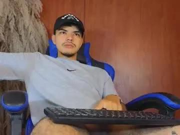 Snowlann from Chaturbate