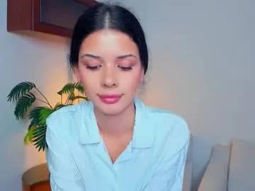 softlyy_bold from Chaturbate is Freechat