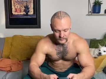 Straubalicious from Chaturbate