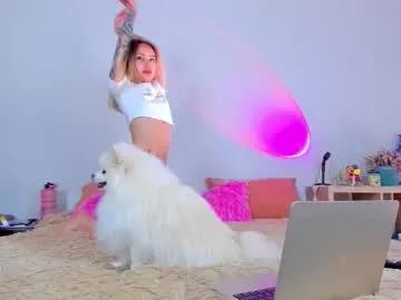 Strawberrypie99 from Chaturbate