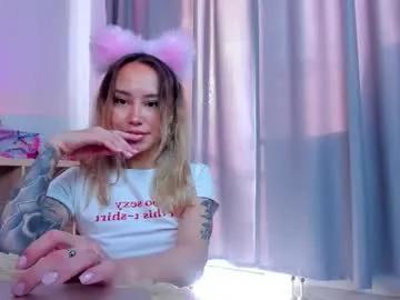 Strawberrypie99 from Chaturbate