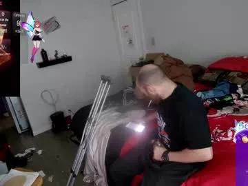 Suckmeestoywood from Chaturbate