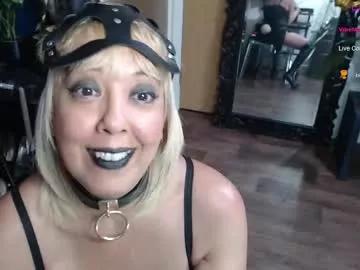 sunni_hottie from Chaturbate