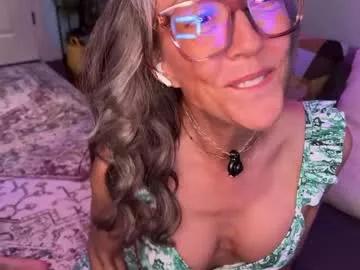 sunniedayz from Chaturbate