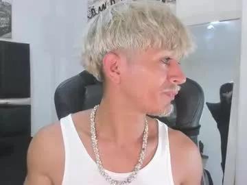 sunnyboy_os on Chaturbate