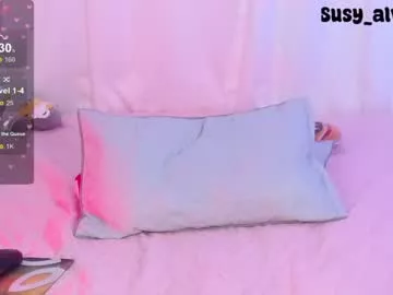 susyalvarez01 on Chaturbate 