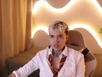 Suzu_wolf from Chaturbate