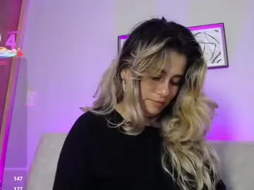 sweet_bella_valery_ on Chaturbate 