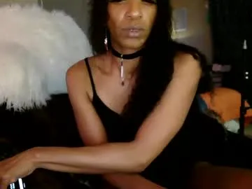sweetcarimilla83 on Chaturbate 