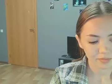 sweetieee_kira from Chaturbate is Freechat
