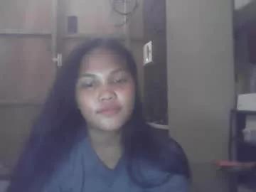 sweetlexypinay19 from Chaturbate