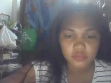 sweetlexypinay19 from Chaturbate