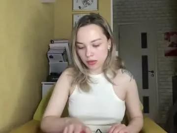 sweetraspberrytina from Chaturbate