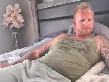 tallandtattedconstructionguy from Chaturbate