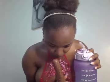 tannia004 from Chaturbate