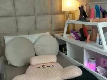 tatjana_official from Chaturbate