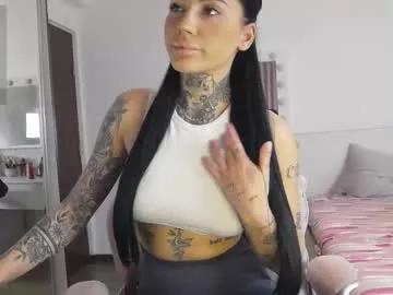 tattoodoll18 from Chaturbate
