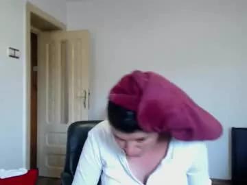 tessnaughty from Chaturbate