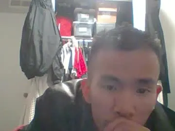 thataznguy303 on Chaturbate 