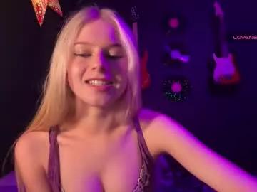 Try our streaming cams variety and talk on a personal level with our adorable girls streamers, showing off their bountiful shapes and dildos.
