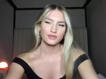 Cling to live show with thezabrina from Chaturbate 