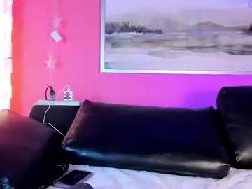 tiffanysuarez_ from Chaturbate