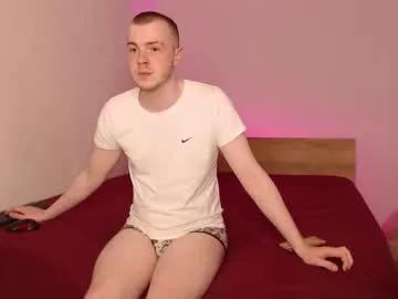 toohornyserj from Chaturbate