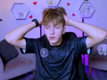 travis_wolf_ from Chaturbate is Freechat