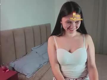 Tyrasyversen from Chaturbate