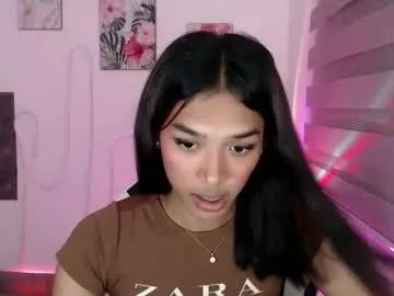 ur_dazzlingmorenaxx from Chaturbate is Freechat