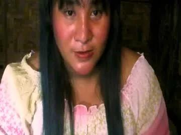 Uramazingbomshel from Chaturbate