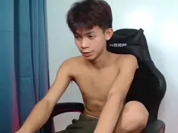 urhotpinoy_izaac on Chaturbate