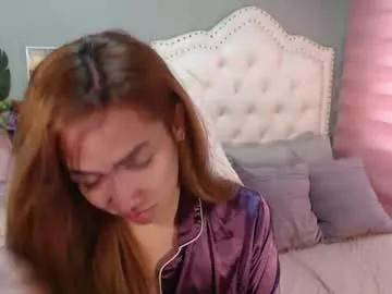 Urlovelypinayxxx from Chaturbate
