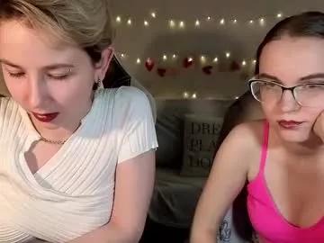 velvetvalkyries from Chaturbate
