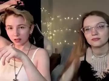 velvetvalkyries from Chaturbate
