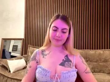 venus_in_glow from Chaturbate is Freechat