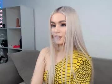 Victoria_pum_ from Chaturbate