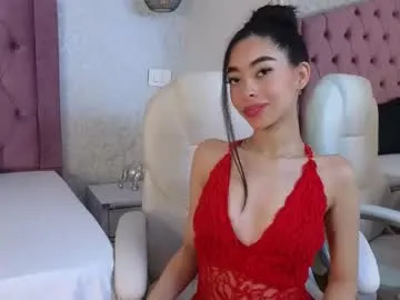 Viiolet_whitee from Chaturbate