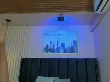 viiolett_lee from Chaturbate